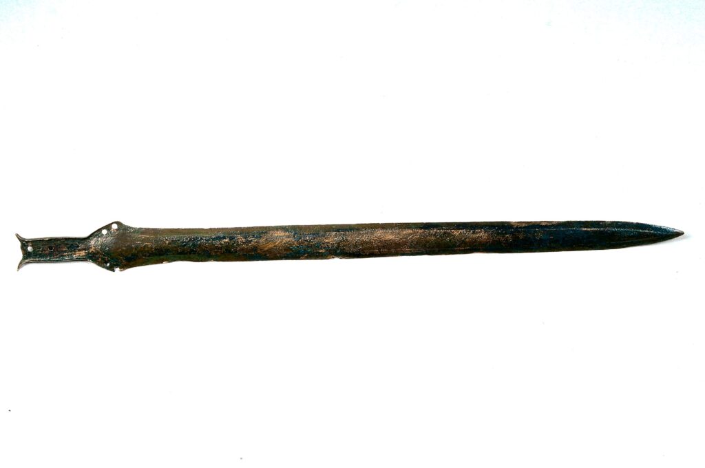 Bronze sword (Naue II)