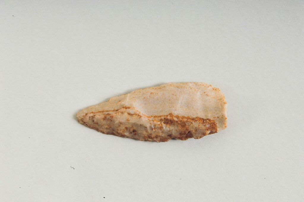 Mousterian flint point