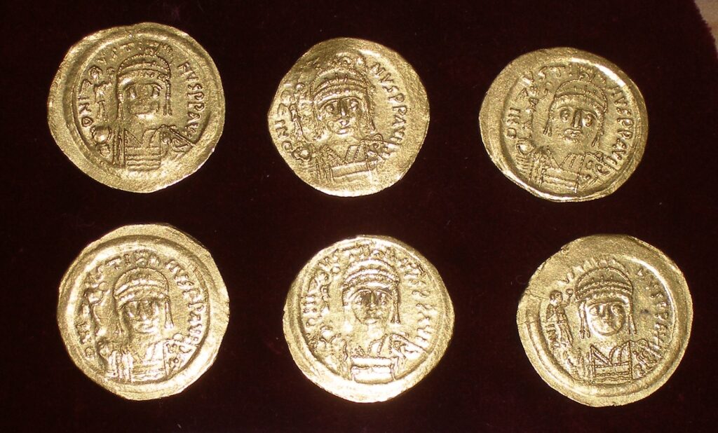 Six gold solidi of Justin II (566–578 AD)